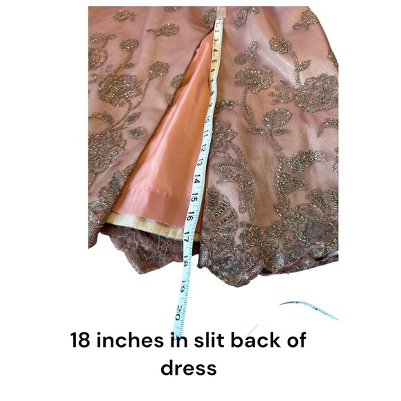 Pink Off-Shoulder Beaded Floral Embroidered Dress Formal Gown With Scalloped Hem - Picture 13 of 13